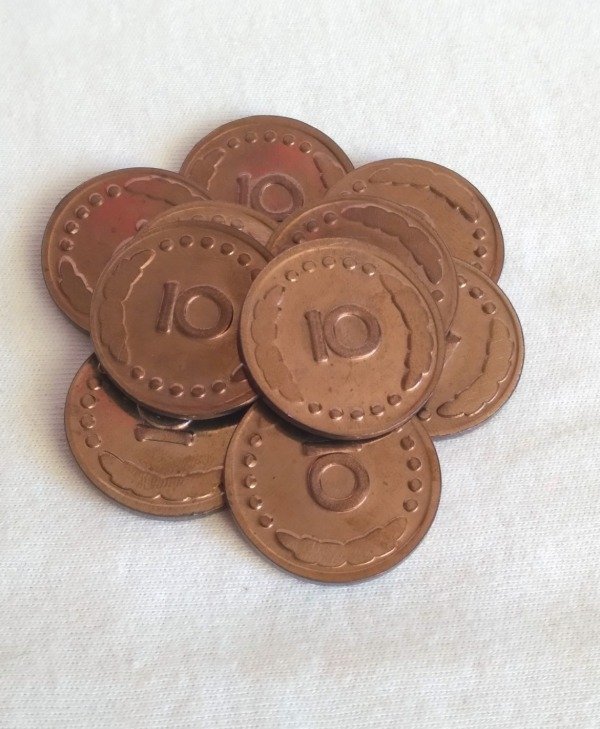 10 Monedas metálicas "número 10"